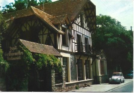 POSTAL L00481: Hotel Les Charmettes en Barbizon, Francia
