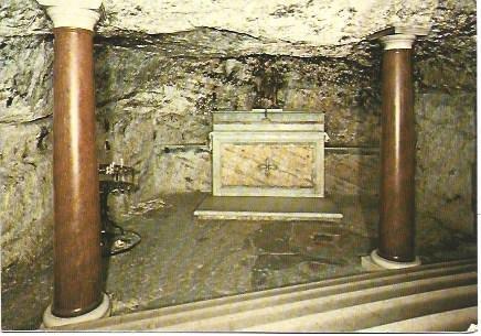 POSTAL L00361: Interior de la Basilica de San Elias, Israel