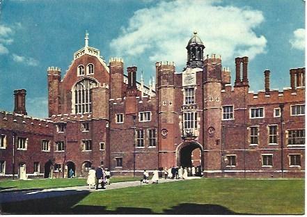 POSTAL L00424: Court Palace en Hampton, Inglaterra
