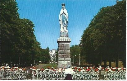 POSTAL L00414: La Virgen de Lourdes