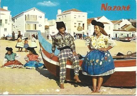 POSTAL L00684: Pareja en Nazare, Portugal