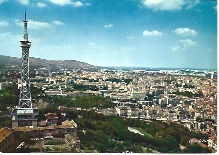 POSTAL L00695: Vista general de Lyon, Francia