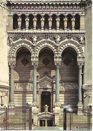 POSTAL L00678: Basilica de Notre Dame de Fourviere en Lyon