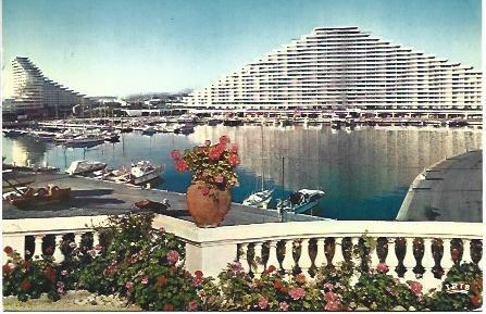POSTAL L00577: bahia de Vileneuve Loubet, Francia
