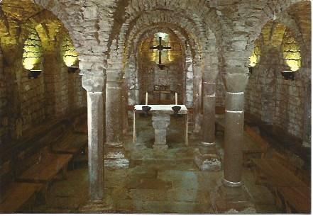 POSTAL L00141: Cripta de iglesia romanica de Olius, Lleida