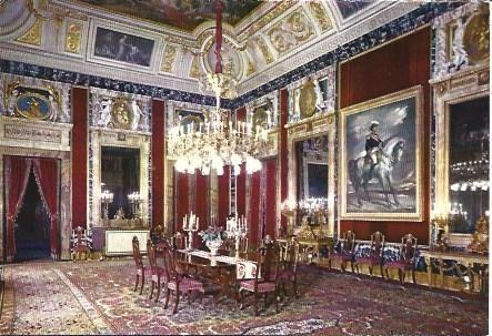 POSTAL L00144: Comedor de diario del Palacio Real de Madrid