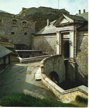 POSTAL L00036: Puerta de Pignerol en Briancon, Francia