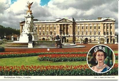 POSTAL L00019: Buckingham Palace e Isabel II de Inglaterra