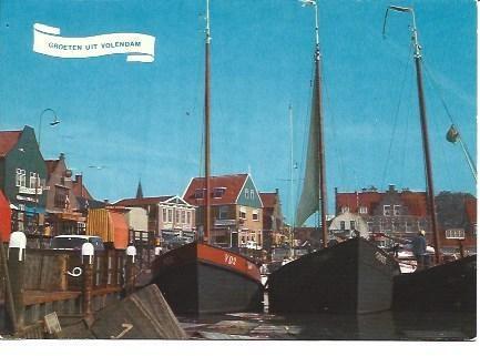 POSTAL L00081: Puerto de Volendam, Holanda