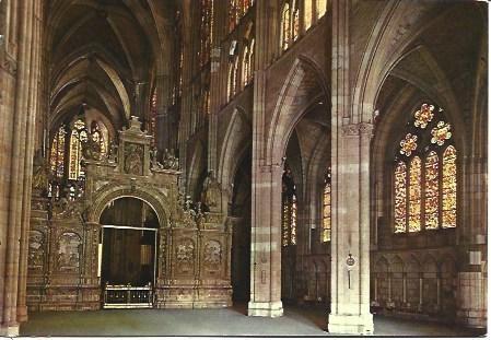 POSTAL L00303: Nave central de la Catedral de Leon