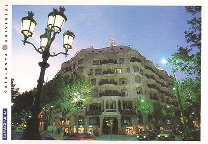 POSTAL PV00091: Vista nocturna de La Pedrera, Barcelona
