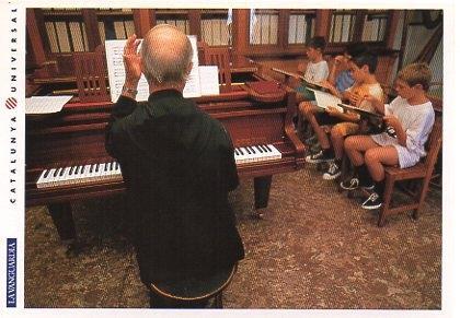 POSTAL PV00104: Ensayo Escolania de Montserrat