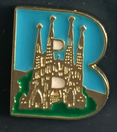 Pin letra B de Barcelona