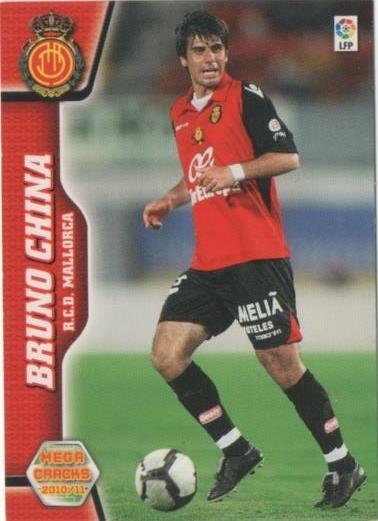 Cromo E00477: Album 2-Mega Cracks 2010-11, Bruno China: R.C.D. Mallorca. Medio