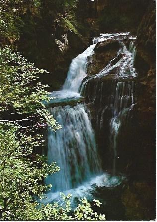 POSTAL L01144: Cascada en el Parque Nacional de Ordesa