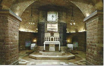 POSTAL L01468: Interior de la Basilica de San Francesco en Assisi, Italia