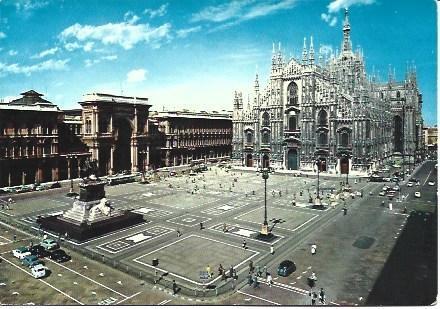 POSTAL L01447: Milan. Piazza del Duomo