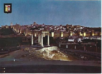 POSTAL L01044: Vista general nocturna de Avila