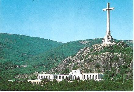 POSTAL L01055: Monumento en el Valle de los Caidos, Madrid