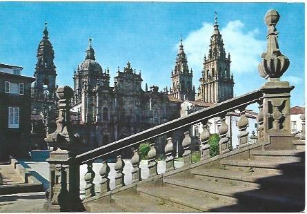 POSTAL L01032: Vista parcial de la Catedral de Santiago de Compostela