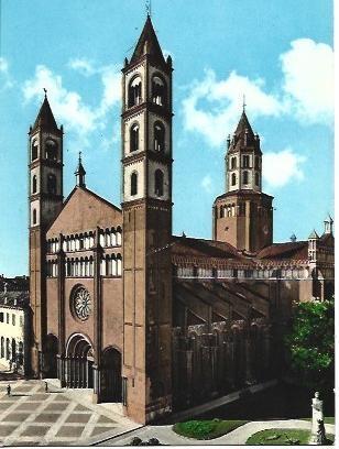 POSTAL L01108: Basilica de San Andrea en Vercelli, Italia