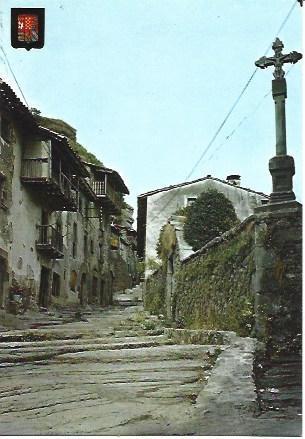POSTAL L01085: Calle Fossar con Cruz, antiguo cementerio de Rupit