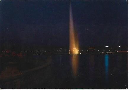 POSTAL L00981: Fuente de Genova de noche