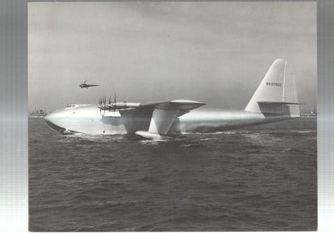 Lamina aviacion numerada 2 en trasera: Howard Hughes H-4 en 1947