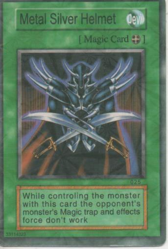 Cromo E001426: Trading Cards. Yu Gi Oh! Trading Card Game, Metal Silver Helmet