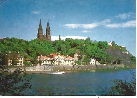 POSTAL L02178: Monumento Nacional de Praga