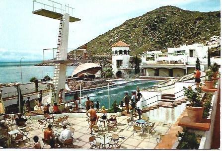 POSTAL L01735: Piscina de El Moli Blau en Roses
