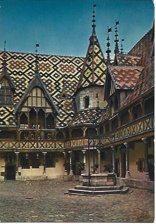 POSTAL L01667: Hotel Dieu en Beaune