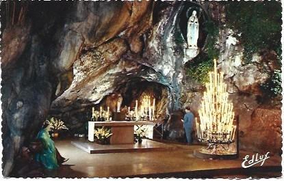 POSTAL L01803: La Gruta Milagrosa de Lourdes