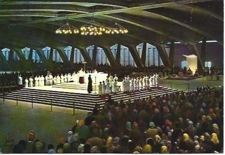 POSTAL L01995: Celebracion de misa en Lourdes