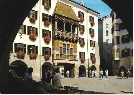 POSTAL L01943: El Goldene Dachl en Innsbruck, Austria