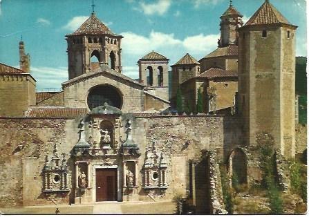 POSTAL L02060: Monasterio de Poblet. Fachada de la iglesia