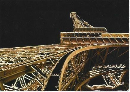 POSTAL L02013: Vista inferior de la Tour Eiffel de noche