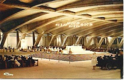 POSTAL L01842: Misa en Lourdes