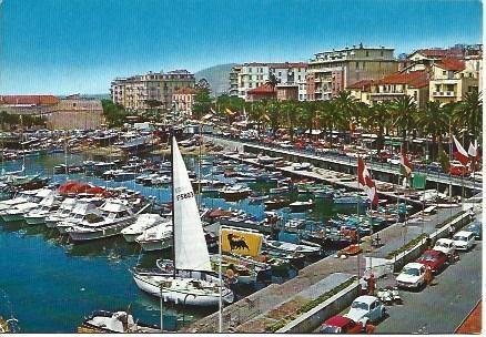 POSTAL L03281: Puerto de San Remo