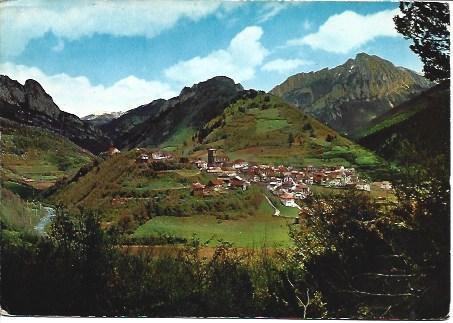 POSTAL L03299: Vista general de Isaba, Navarra