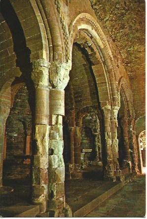 POSTAL L03322:  Absides en San Juan de la Peña de Jaca, Huesca