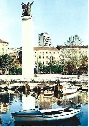 POSTAL L03234: Monumento en Rijerka
