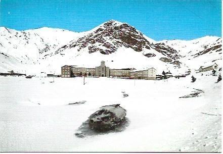 POSTAL L03492: Vista general del Santuario de Nuria