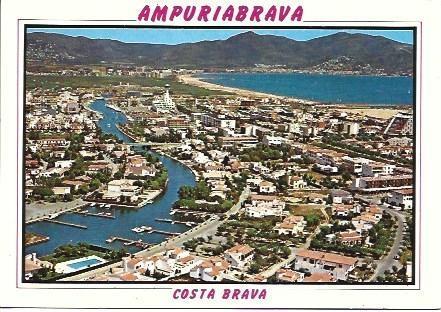 POSTAL L03546: Vista aerea de Ampuriabrava
