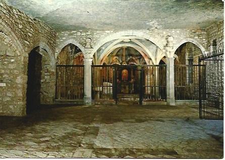 POSTAL L03594: Interior de la iglesia de Sant Miquel del Fai