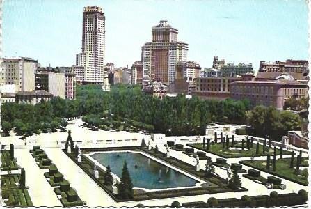 POSTAL L03084: Madrid. Jardines de Sabatini
