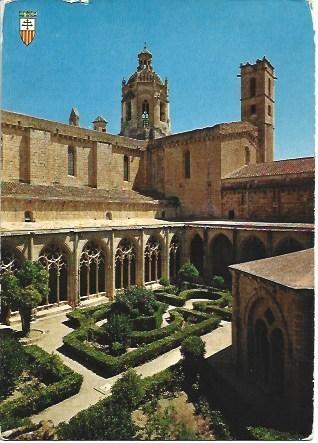 POSTAL L02961: Claustro y torres del Monasterio de Santes Creus