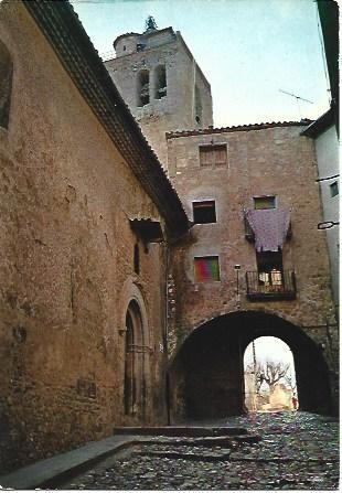 POSTAL L02973: Plaza de la iglesia de Sant Llorenç de Morunys