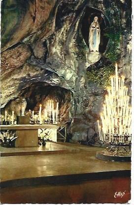 POSTAL L02981: Gruta Milagrosa de Lourdes, Francia