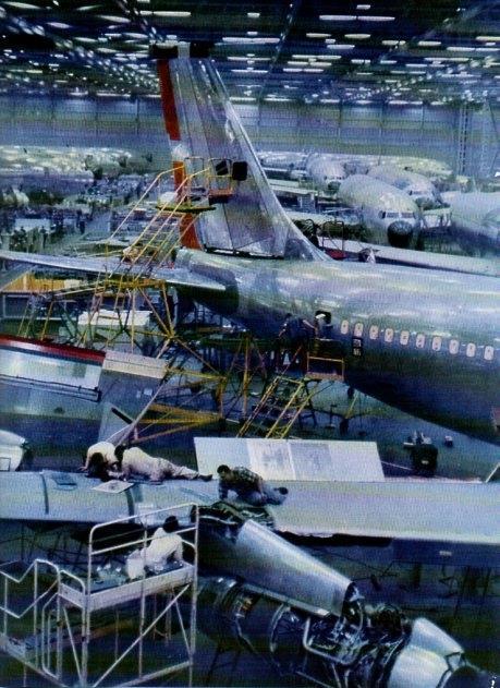 LAMINA V11453: Talleres de montaje de los aviones Boeing en 1959